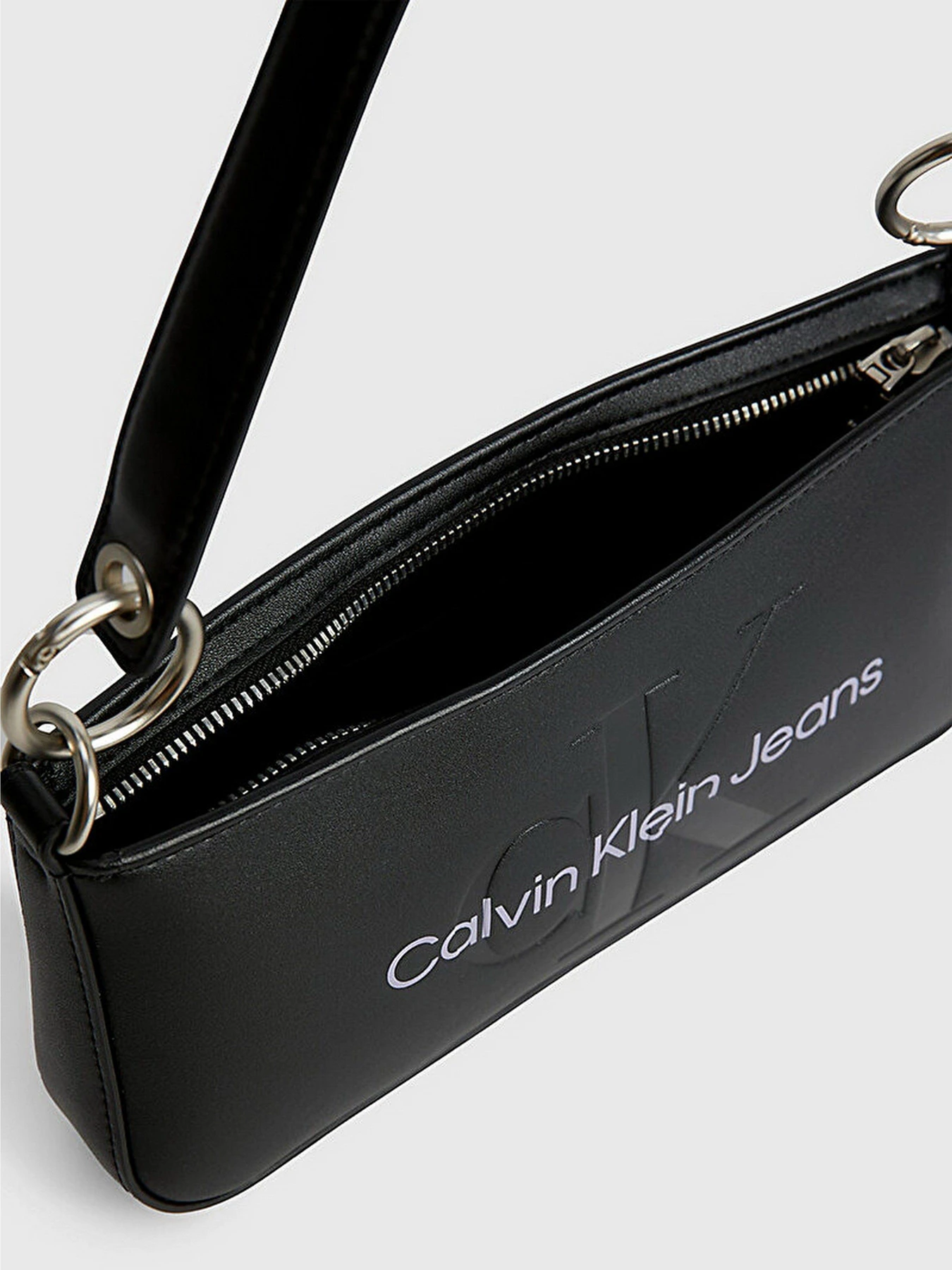 Сумки Calvin Klein Sculpted Shoulder Pouch25 Mono модель K60K610679-0GJ Фото