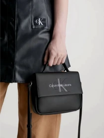Сумки Calvin Klein Sculpted Boxy Flap Cb20 Mono модель K60K610829-0GJ Фото