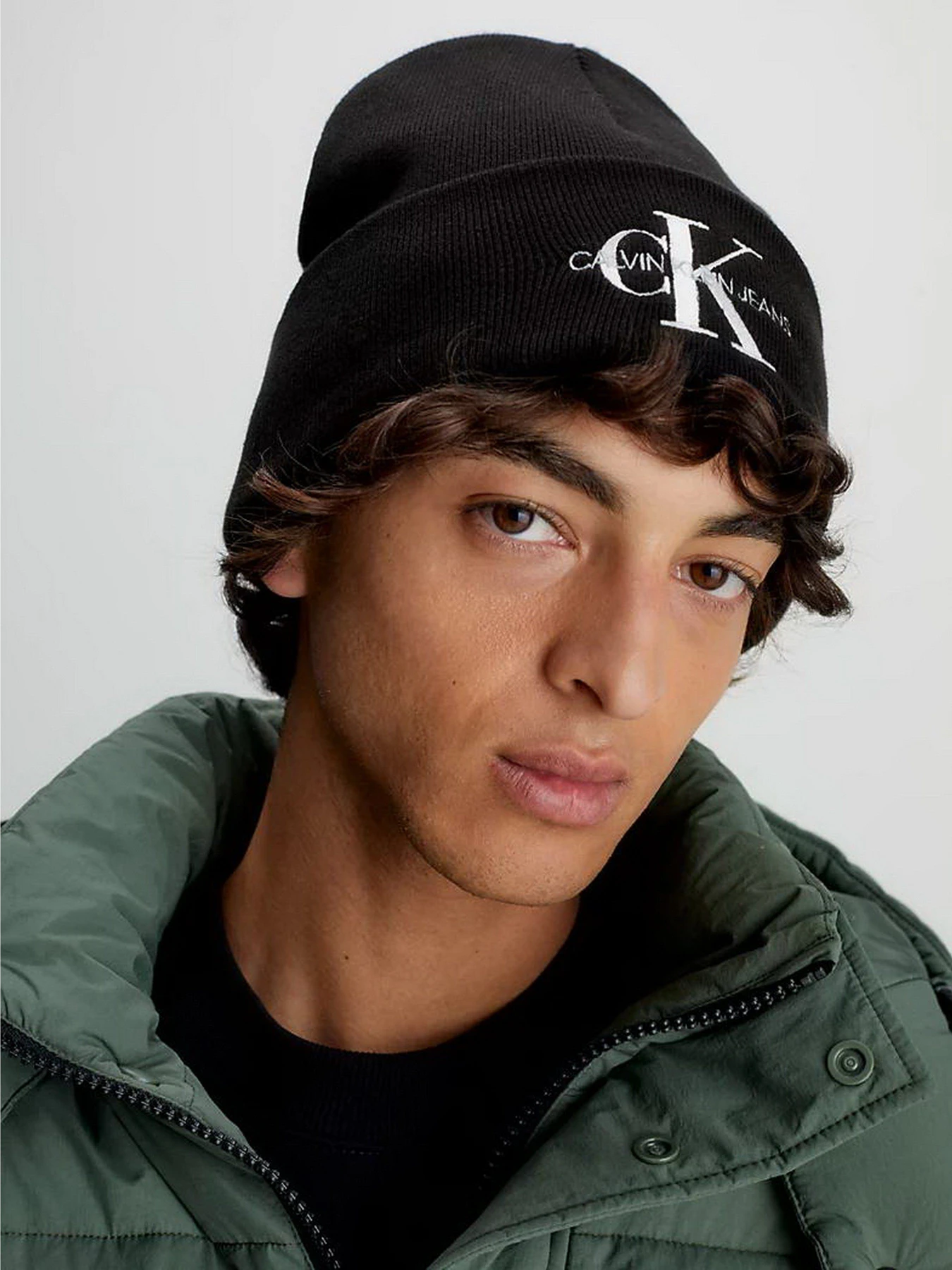 Шапки та кепки Calvin Klein Monologo Embro Beanie модель K50K511160-BDS Шапки та кепки Calvin Klein Monologo Embro Beanie модель K50K511160-BDS Фото