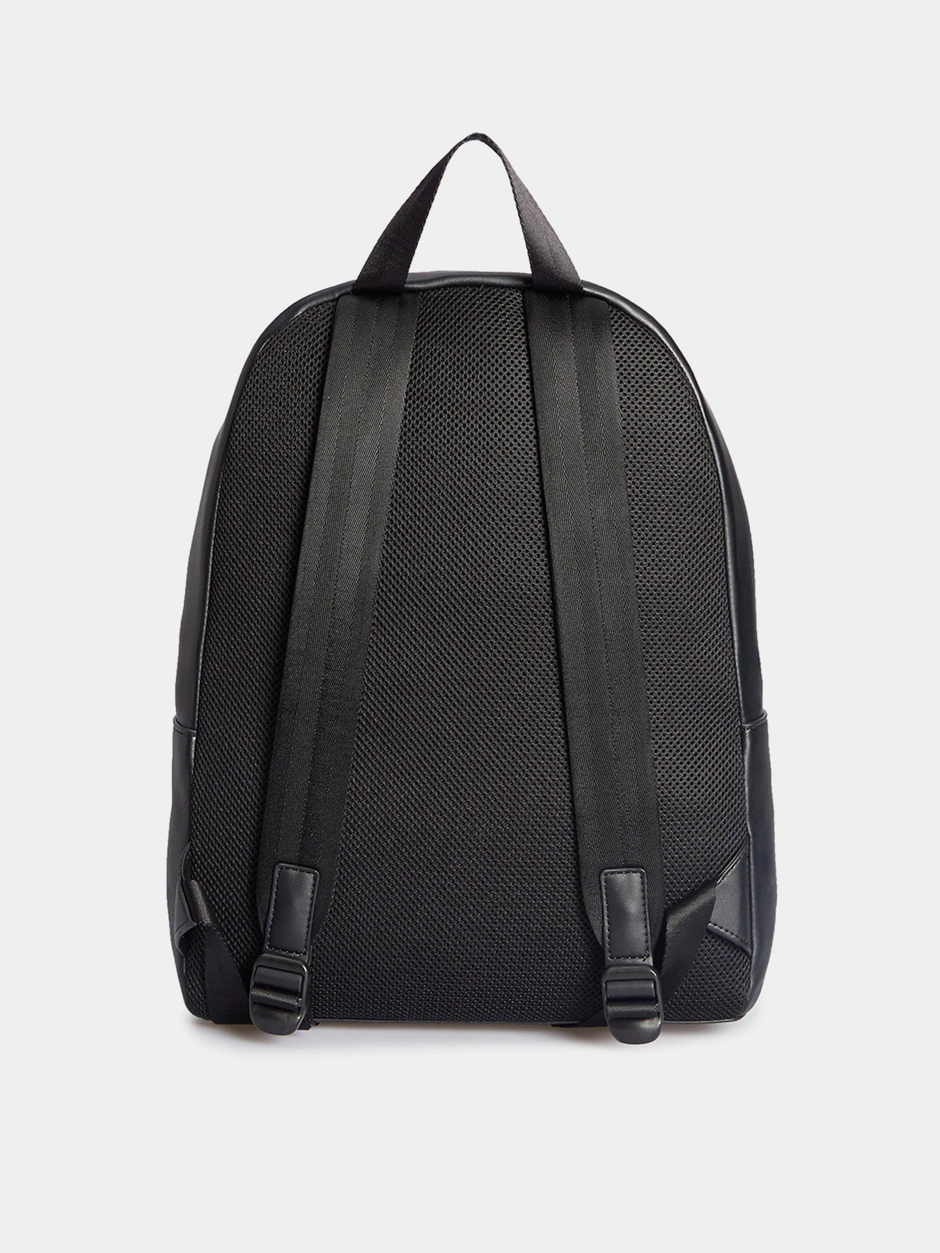 Рюкзаки Calvin Klein Sculpted Campus Bp40 Mono модель K60K608375-01F Рюкзаки Calvin Klein Sculpted Campus Bp40 Mono модель K60K608375-01F Фото