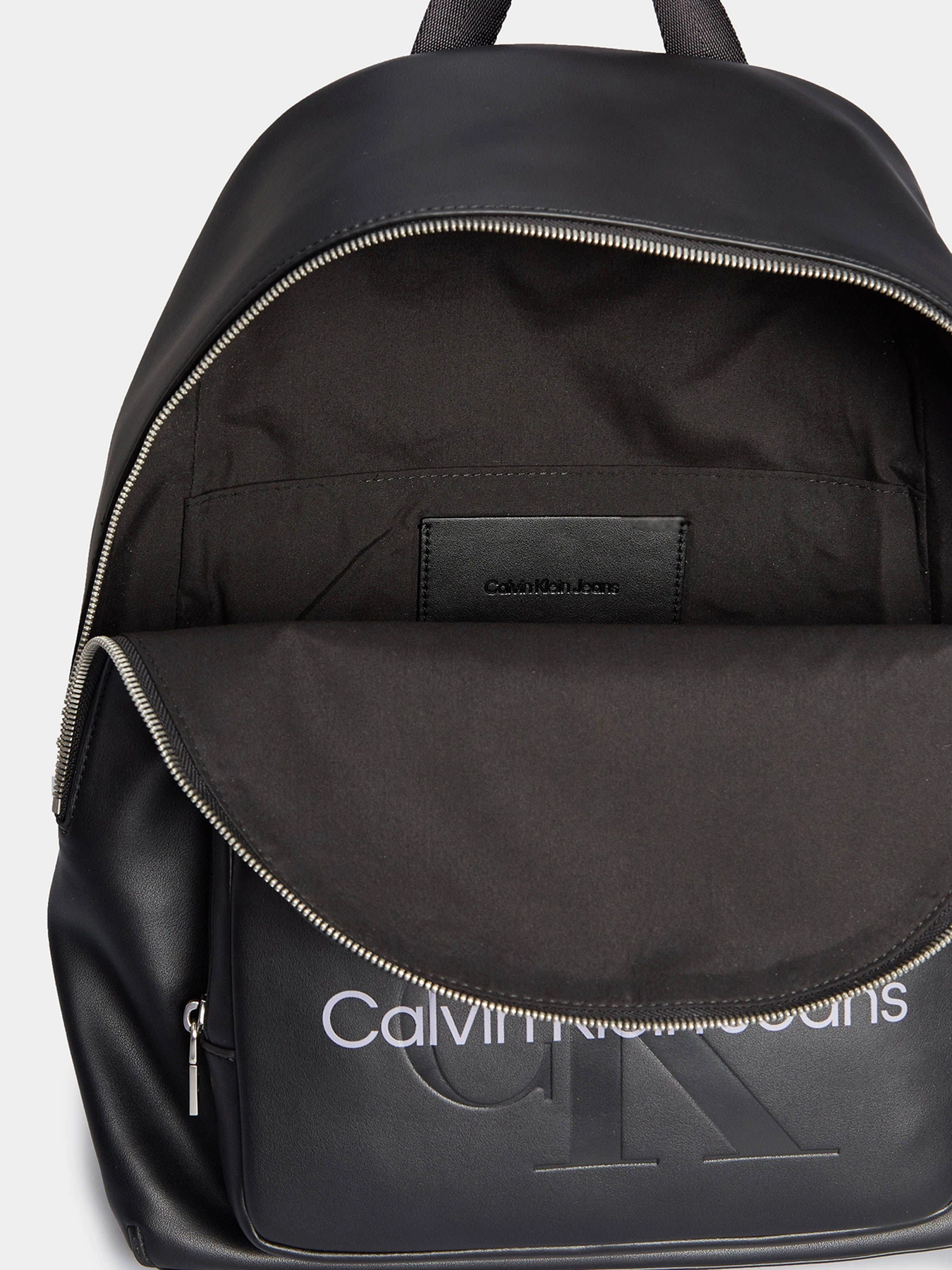 Рюкзаки Calvin Klein Sculpted Campus Bp40 Mono модель K60K608375-01F Рюкзаки Calvin Klein Sculpted Campus Bp40 Mono модель K60K608375-01F Фото