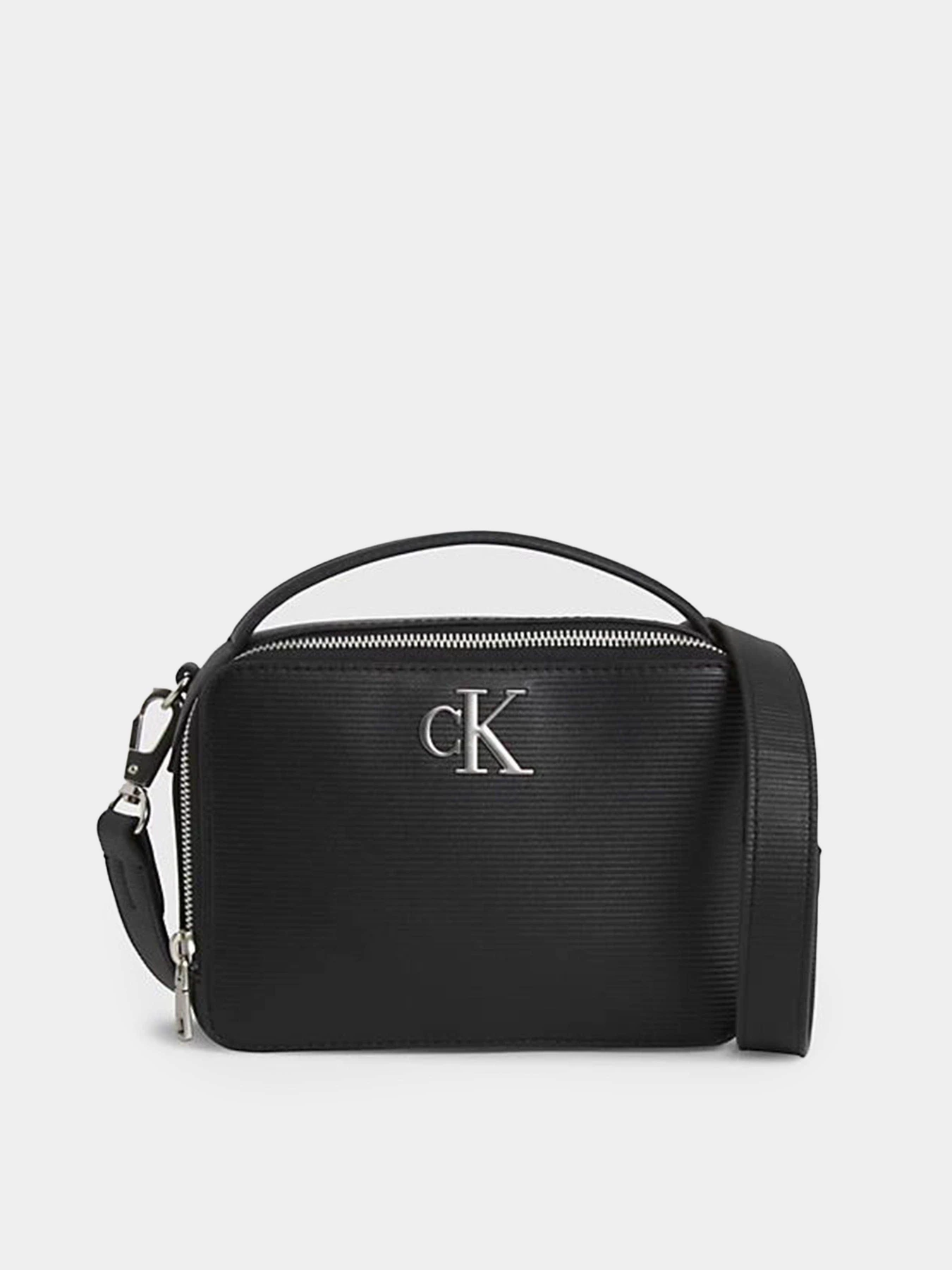Сумки Calvin Klein Minimal Monogram Camera Bag18 T модель K60K611222-BDS Сумки Calvin Klein Minimal Monogram Camera Bag18 T модель K60K611222-BDS Фото