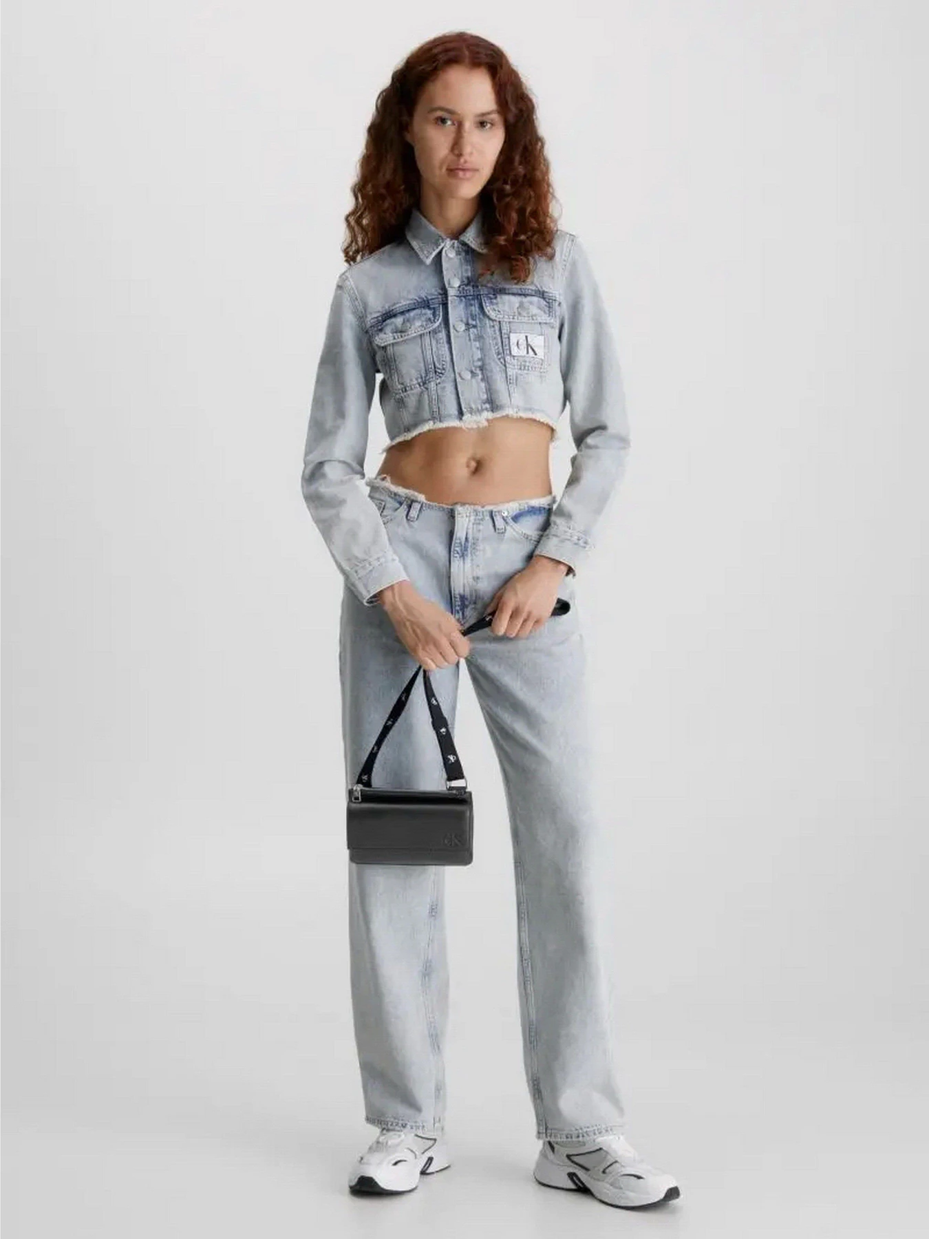 Сумки Calvin Klein Ultralight Ew Phone Xbody Pu модель K60K610887-BDS Фото