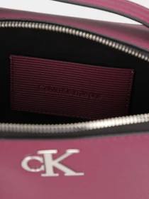 Сумки Calvin Klein Minimal Monogram Camera Bag18 модель K60K611222-VAC Фото