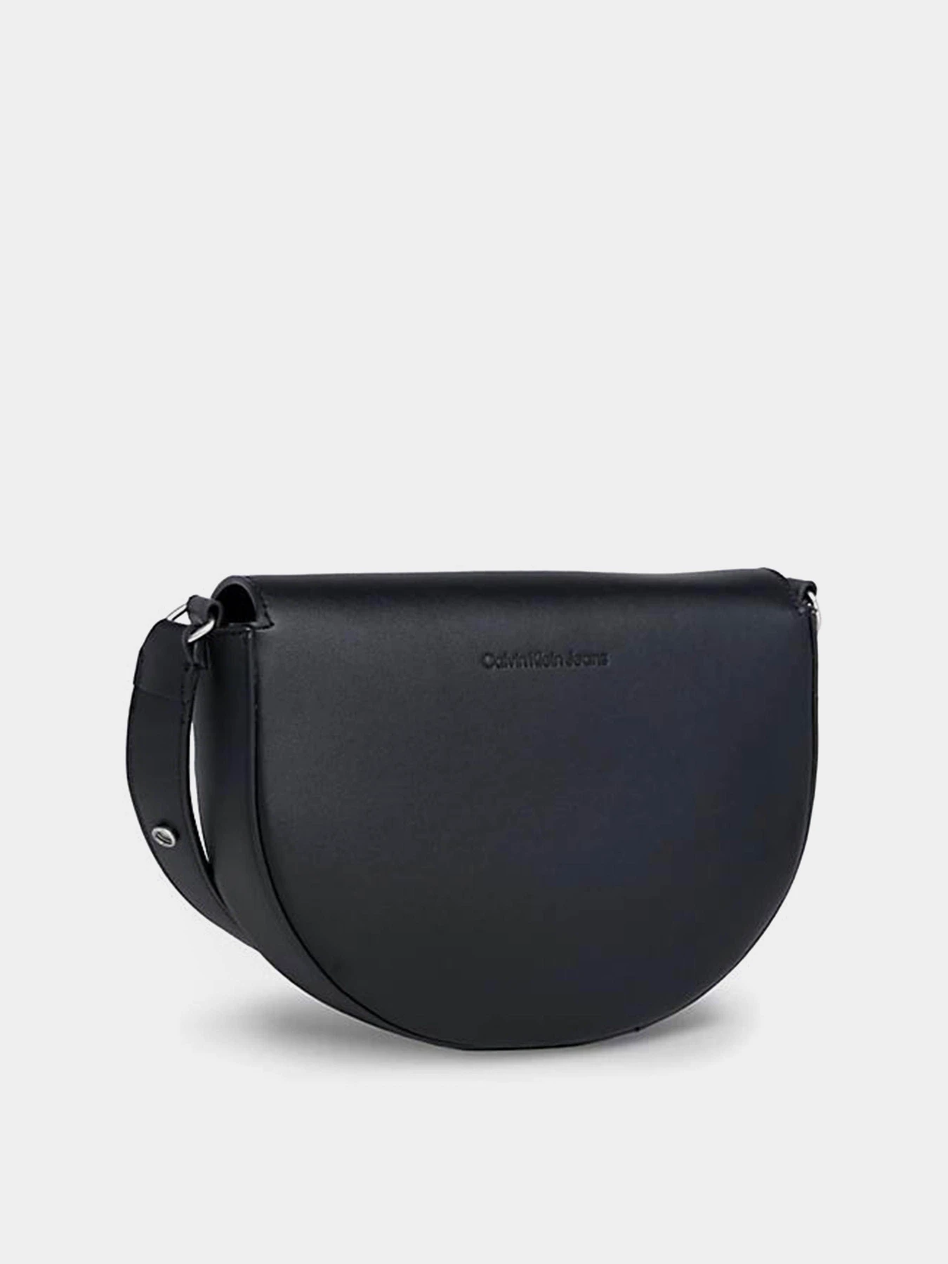 Сумки Calvin Klein Sculpted Saddle Bag22 Mono модель K60K611223-01F Сумки Calvin Klein Sculpted Saddle Bag22 Mono модель K60K611223-01F Фото