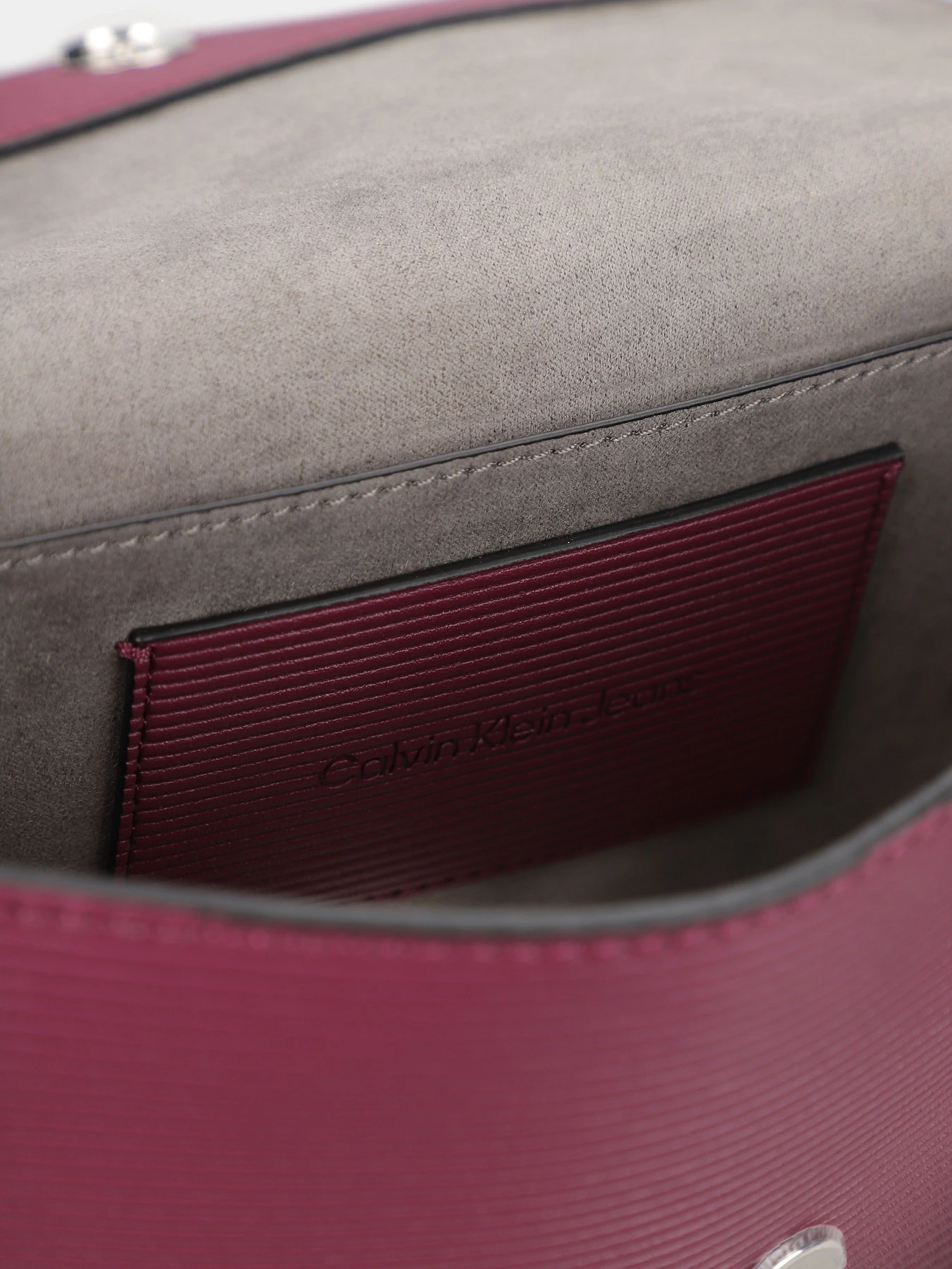 Сумки Calvin Klein Minimal Monogram Saddle Bag22 модель K60K611226-VAC Фото