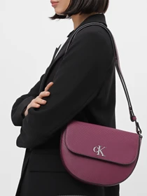 Сумки Calvin Klein Minimal Monogram Saddle Bag22 модель K60K611226-VAC Фото