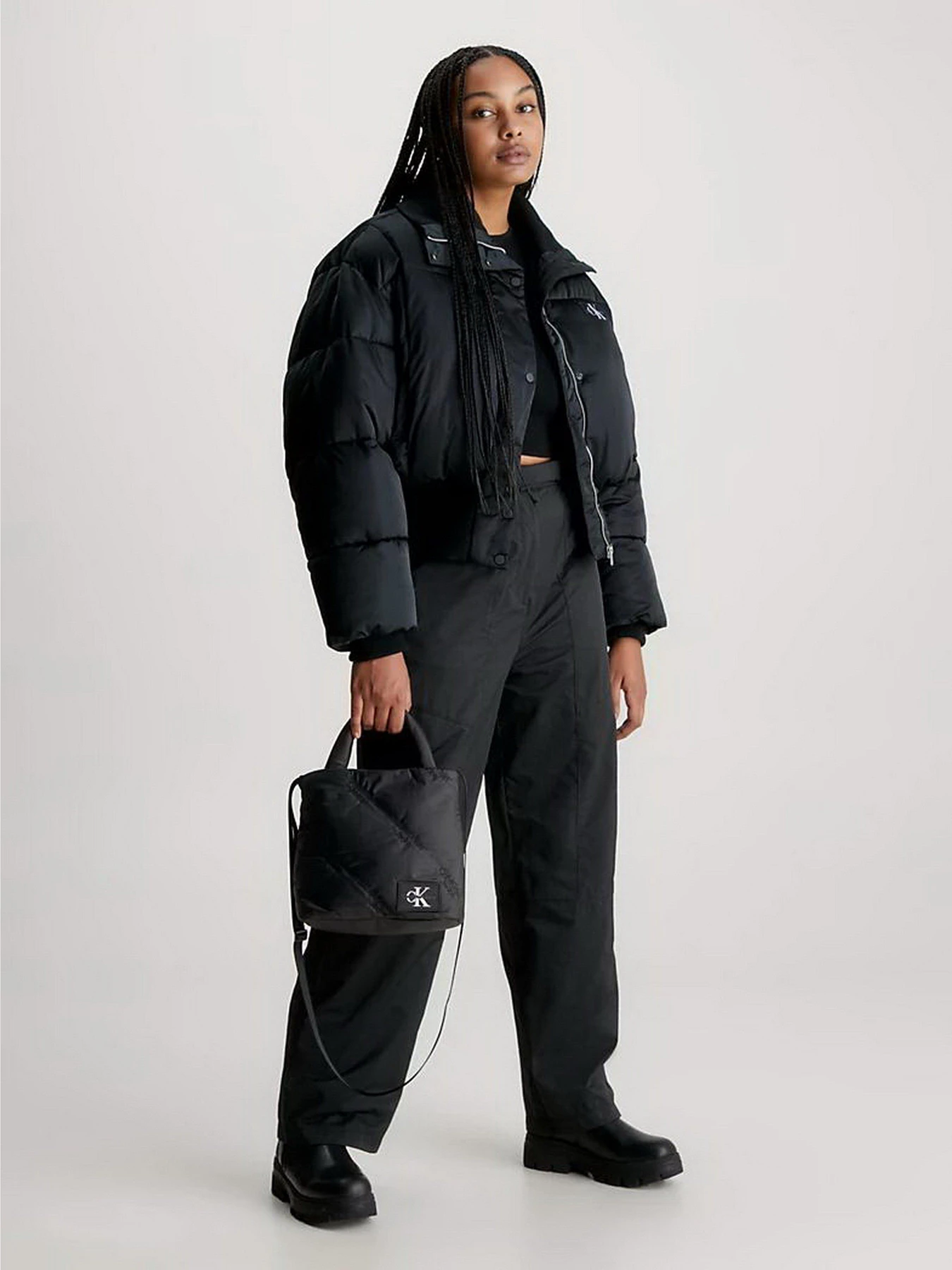 Сумки Calvin Klein Puffy Aop Ns Crossbody Tote23 модель K60K611230-BDS Сумки Calvin Klein Puffy Aop Ns Crossbody Tote23 модель K60K611230-BDS Фото