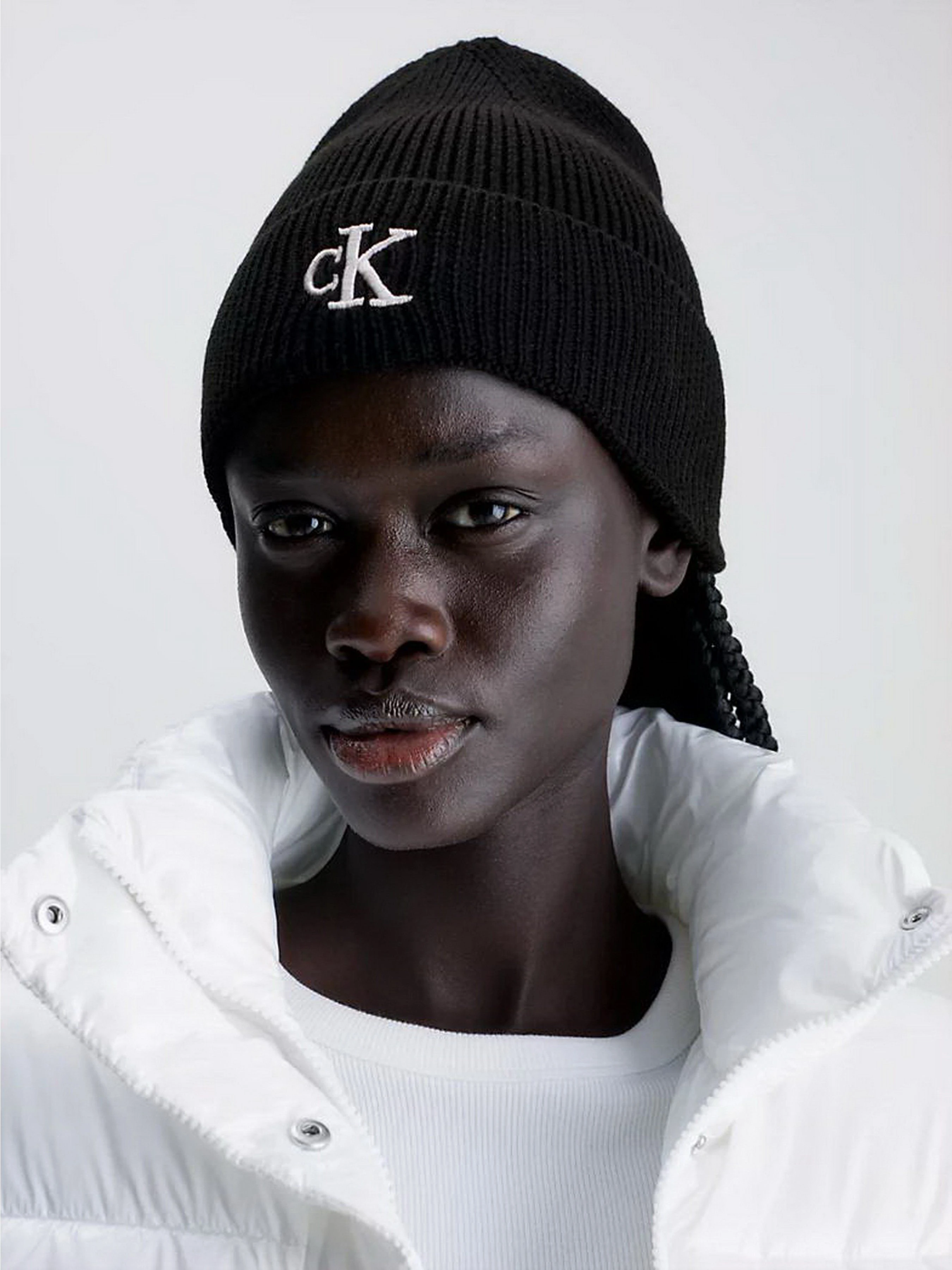 Calvin Klein Archive Logo Beanie Шапка колір чорний фото 3