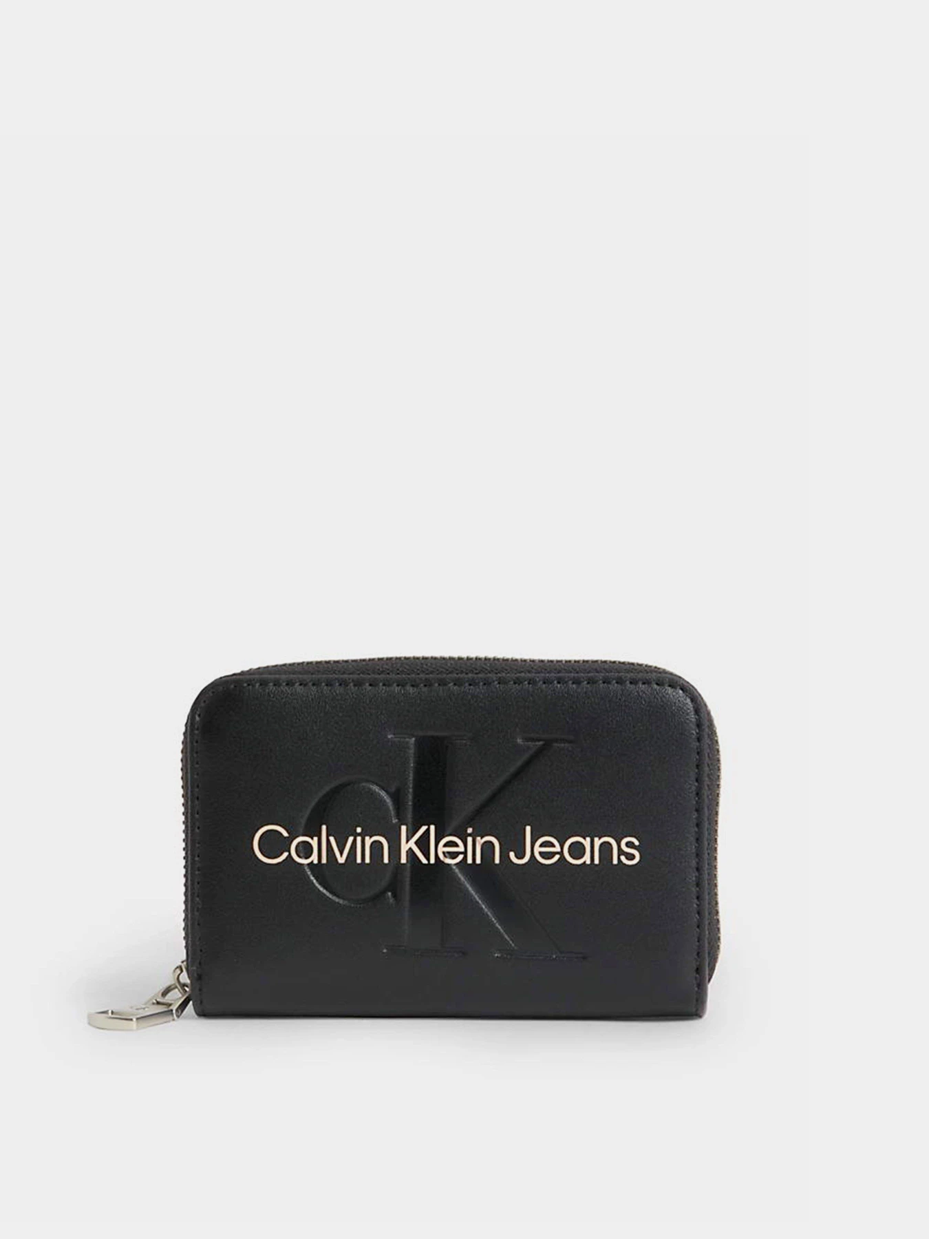 Гаманці Calvin Klein Sculpted Med Zip Around Mono модель K60K607229-01F Фото