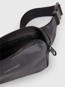 Сумки Calvin Klein Must Wa/Stbag модель K50K508688-BAX Фото