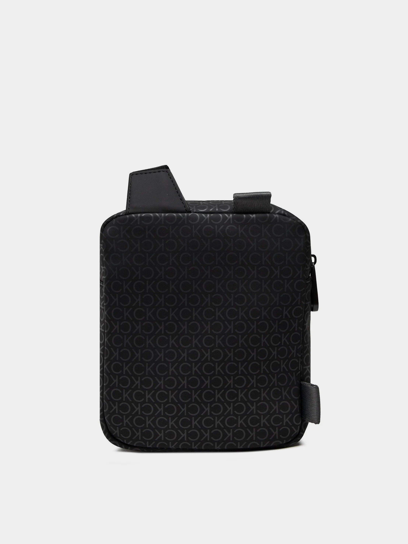 Сумки Calvin Klein Rubberized Conv Reporter модель K50K509737-01K Сумки Calvin Klein Rubberized Conv Reporter модель K50K509737-01K Фото