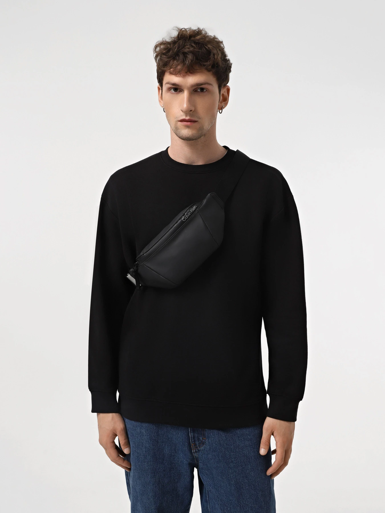 Сумки Calvin Klein Rubberized Waistbag модель K50K510799-BAX Фото
