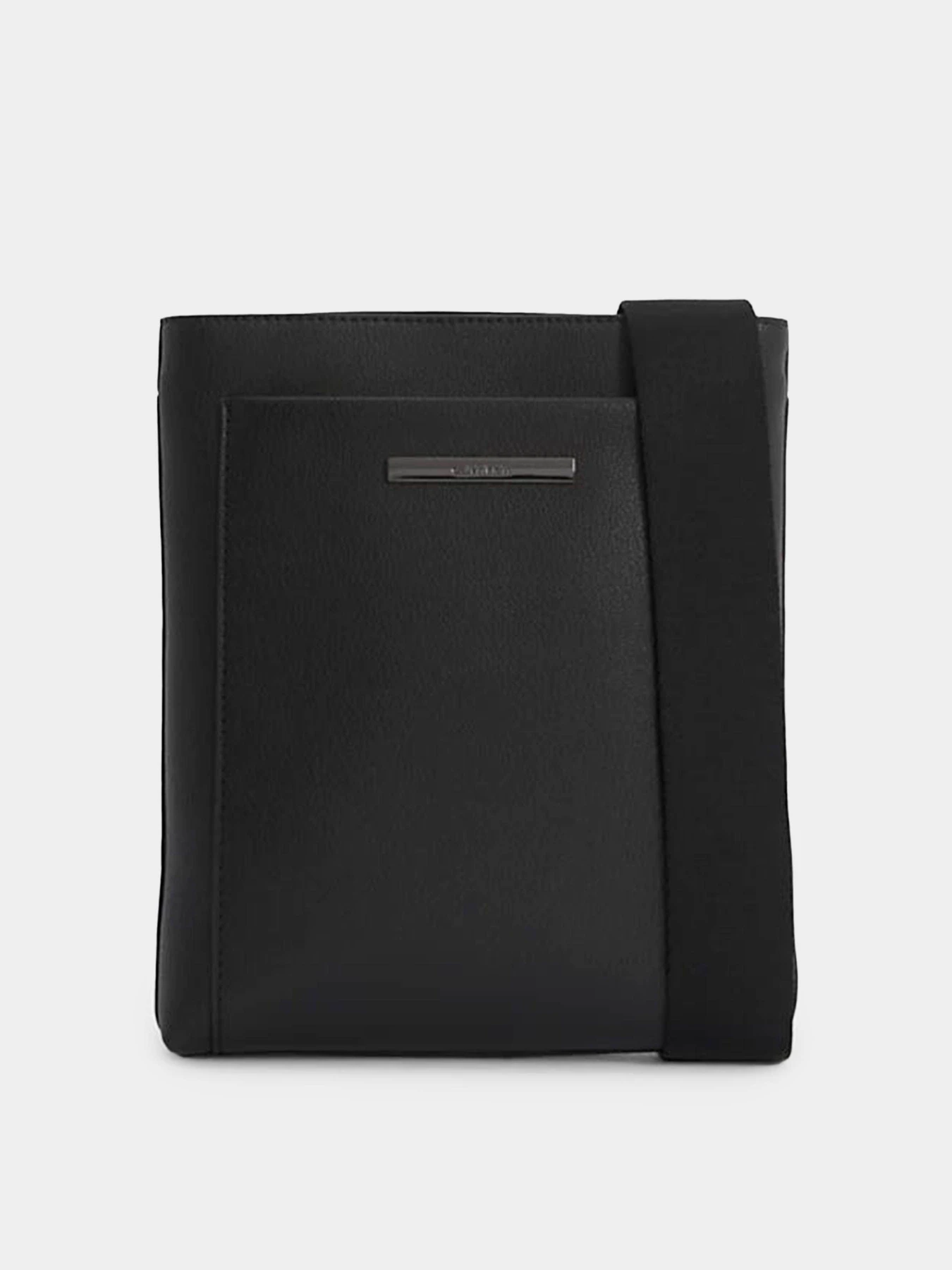 Сумки Calvin Klein Modern Bar Flatpack модель K50K510803-BAX Сумки Calvin Klein Modern Bar Flatpack модель K50K510803-BAX Фото