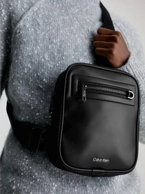 Сумки Calvin Klein Ck Elevated Con Reporter S Repre модель K50K510853-01I Фото