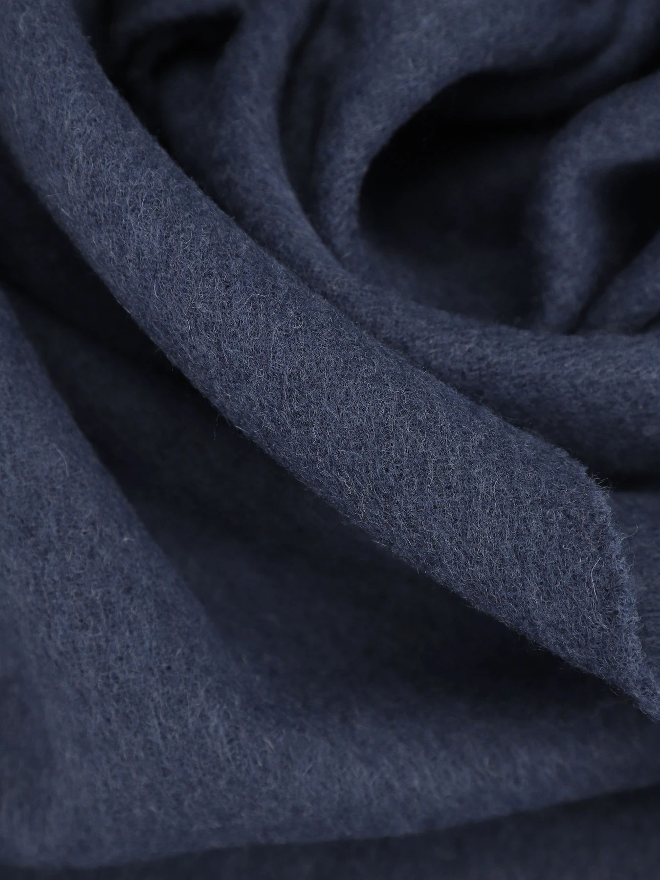 Шарфы и платки Calvin Klein Classic Wool Woven Scarf модель K50K511008-BA7 Шарфы и платки Calvin Klein Classic Wool Woven Scarf модель K50K511008-BA7 Фото