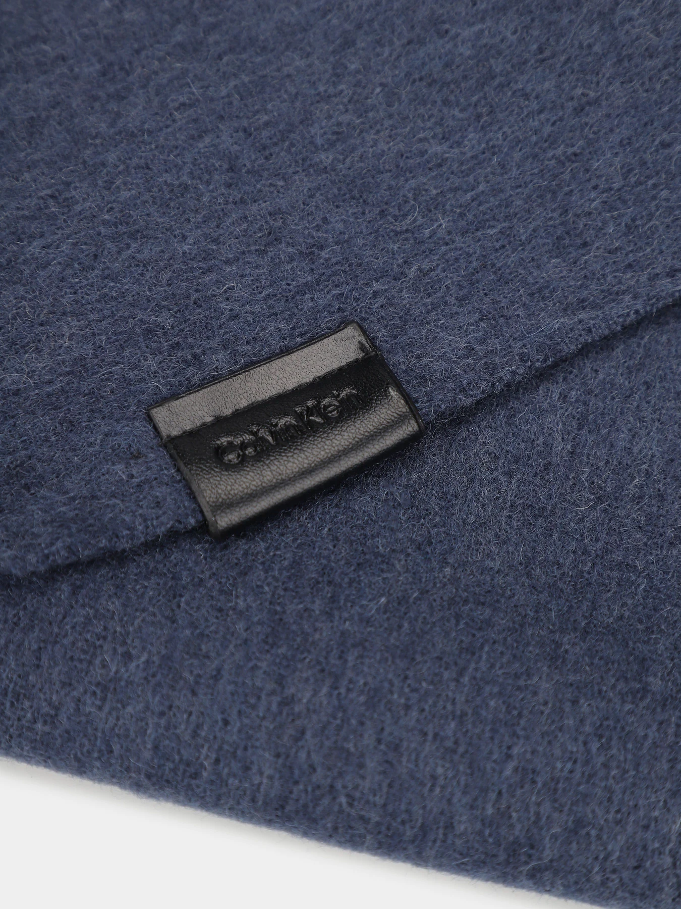 Шарфы и платки Calvin Klein Classic Wool Woven Scarf модель K50K511008-BA7 Шарфы и платки Calvin Klein Classic Wool Woven Scarf модель K50K511008-BA7 Фото