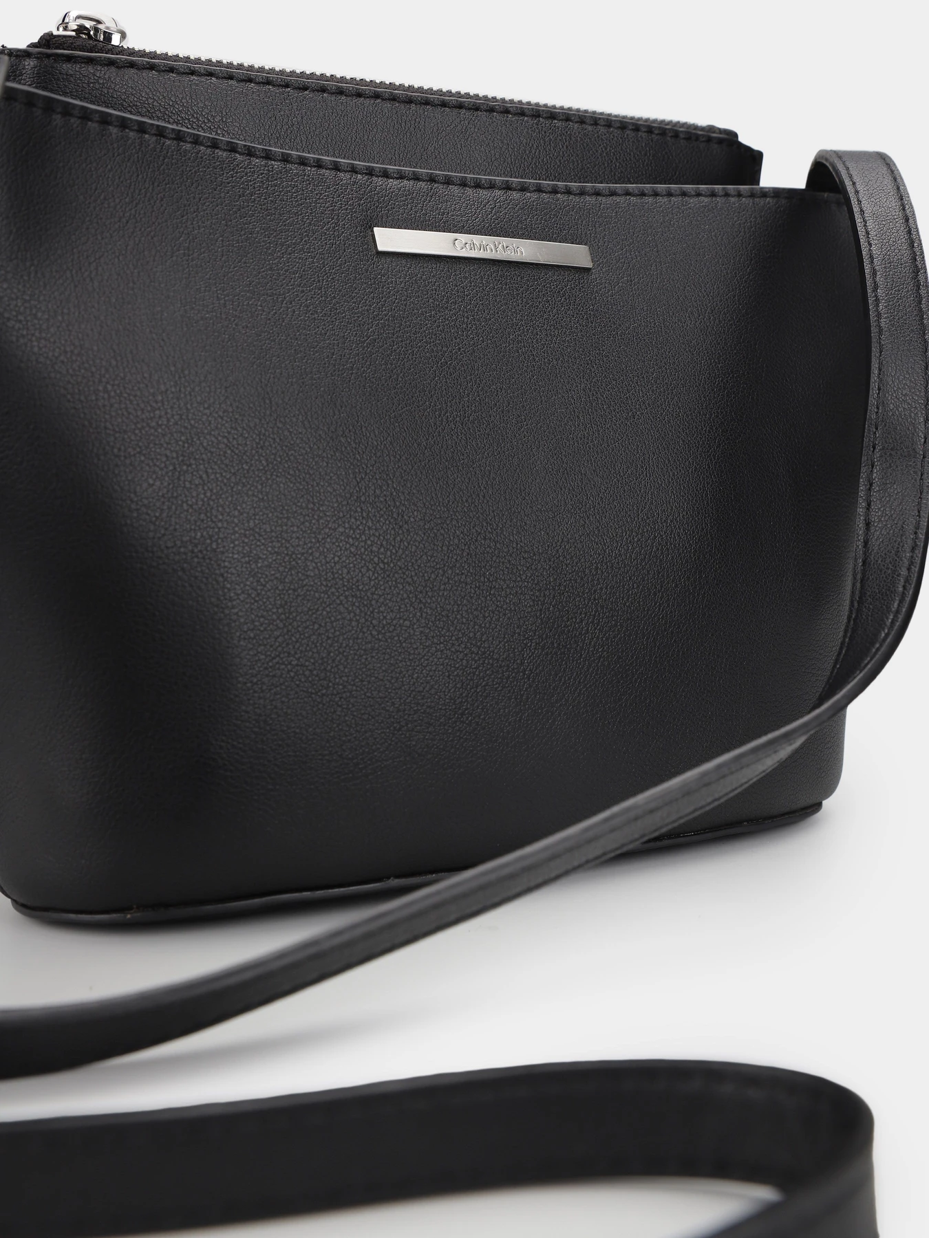 Сумки Calvin Klein Daily Dressed Crossbody модель K60K611075-BAX Сумки Calvin Klein Daily Dressed Crossbody модель K60K611075-BAX Фото