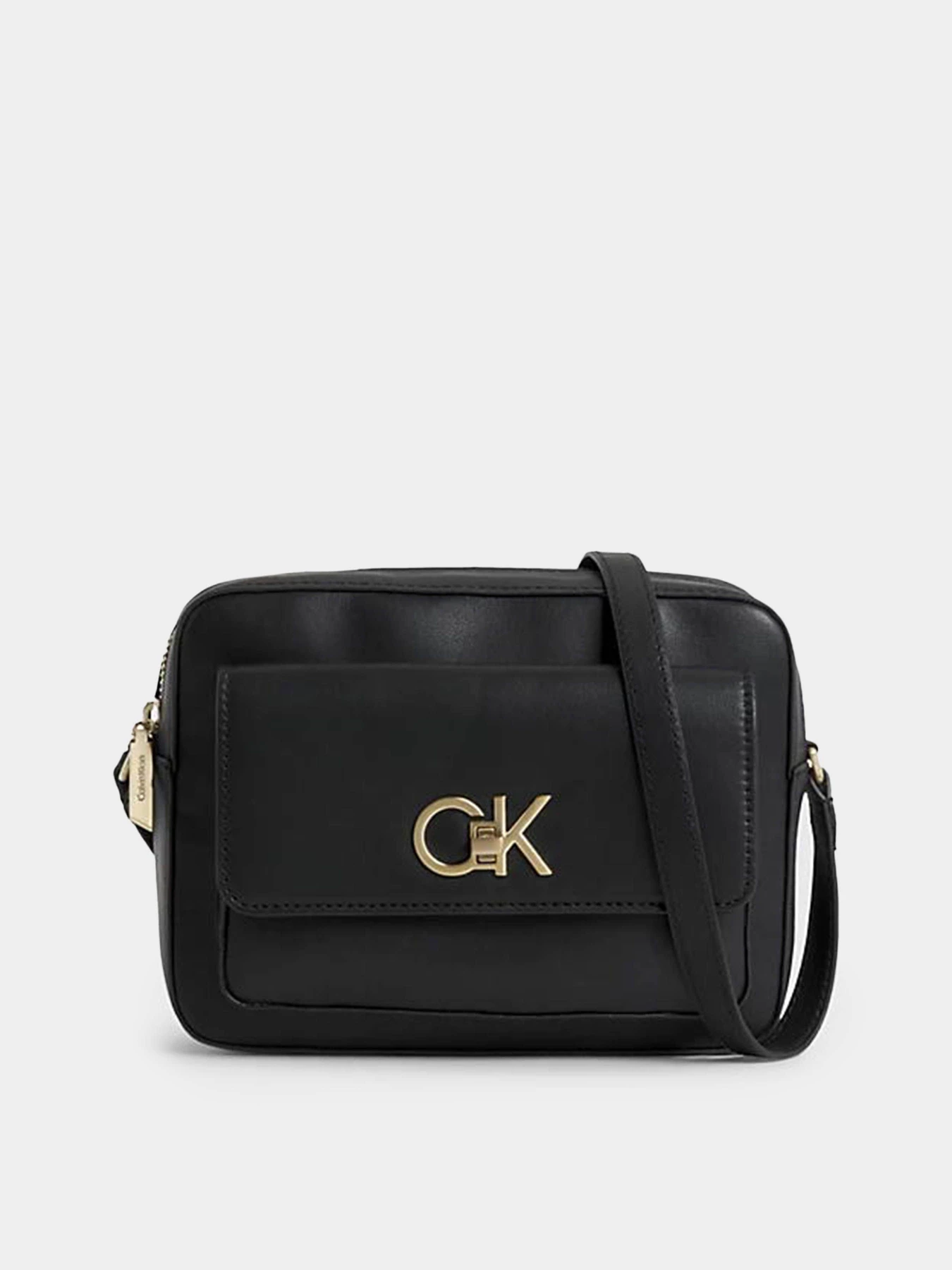 Сумки Calvin Klein Re-Lock Camera Bag W/Flap модель K60K611083-BAX Сумки Calvin Klein Re-Lock Camera Bag W/Flap модель K60K611083-BAX Фото