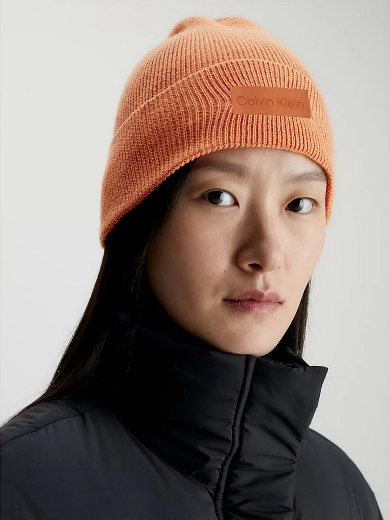 Шапки та кепки Calvin Klein Essential Knit Beanie модель K60K608519-GAP Шапки та кепки Calvin Klein Essential Knit Beanie модель K60K608519-GAP Фото