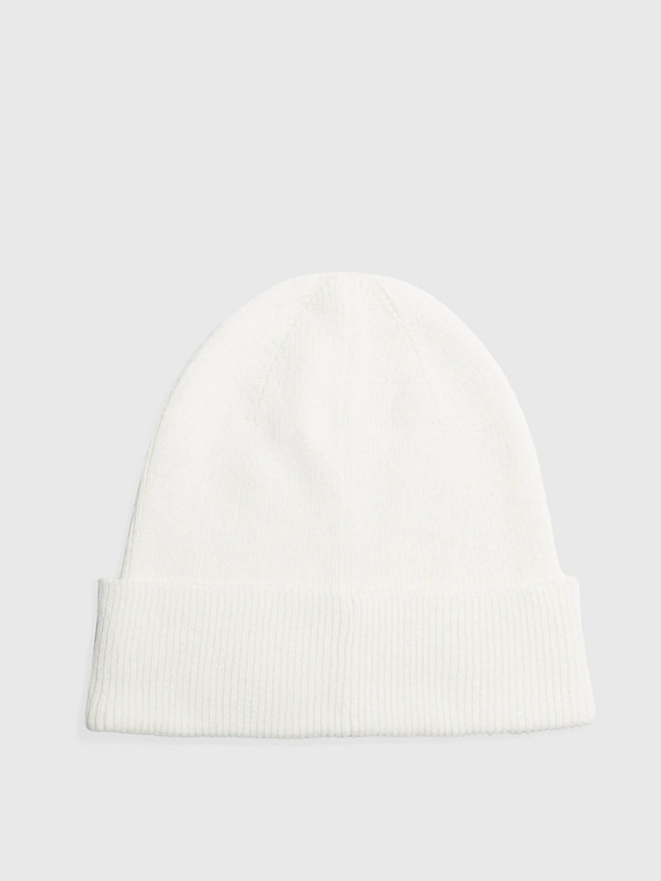 Шапки и кепки Calvin Klein Essential Knit Beanie модель K60K608519-YAL Шапки и кепки Calvin Klein Essential Knit Beanie модель K60K608519-YAL Фото