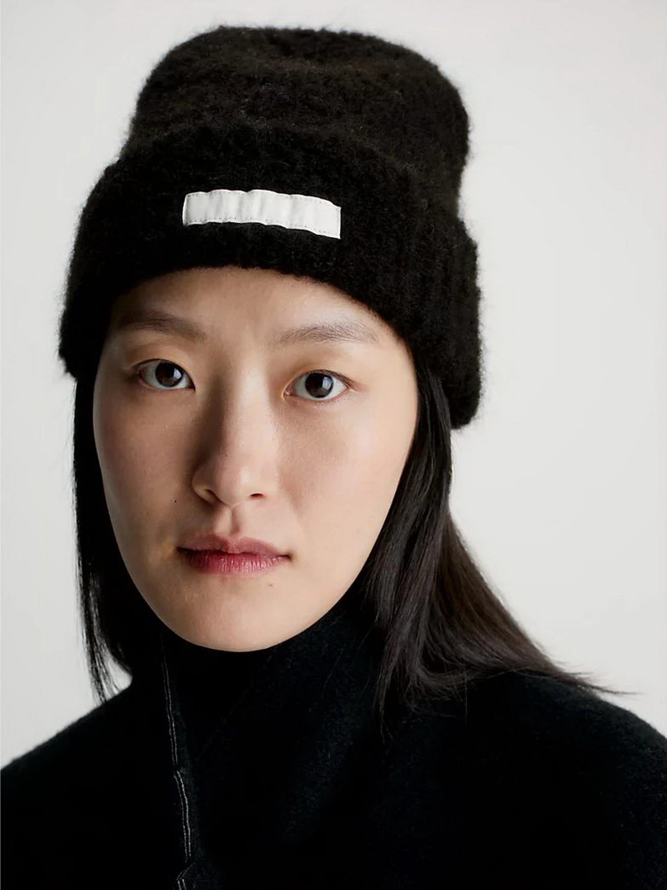 Шапки та кепки Calvin Klein Satin Label Wool-Blend Beanie модель K60K611161-BAX Фото