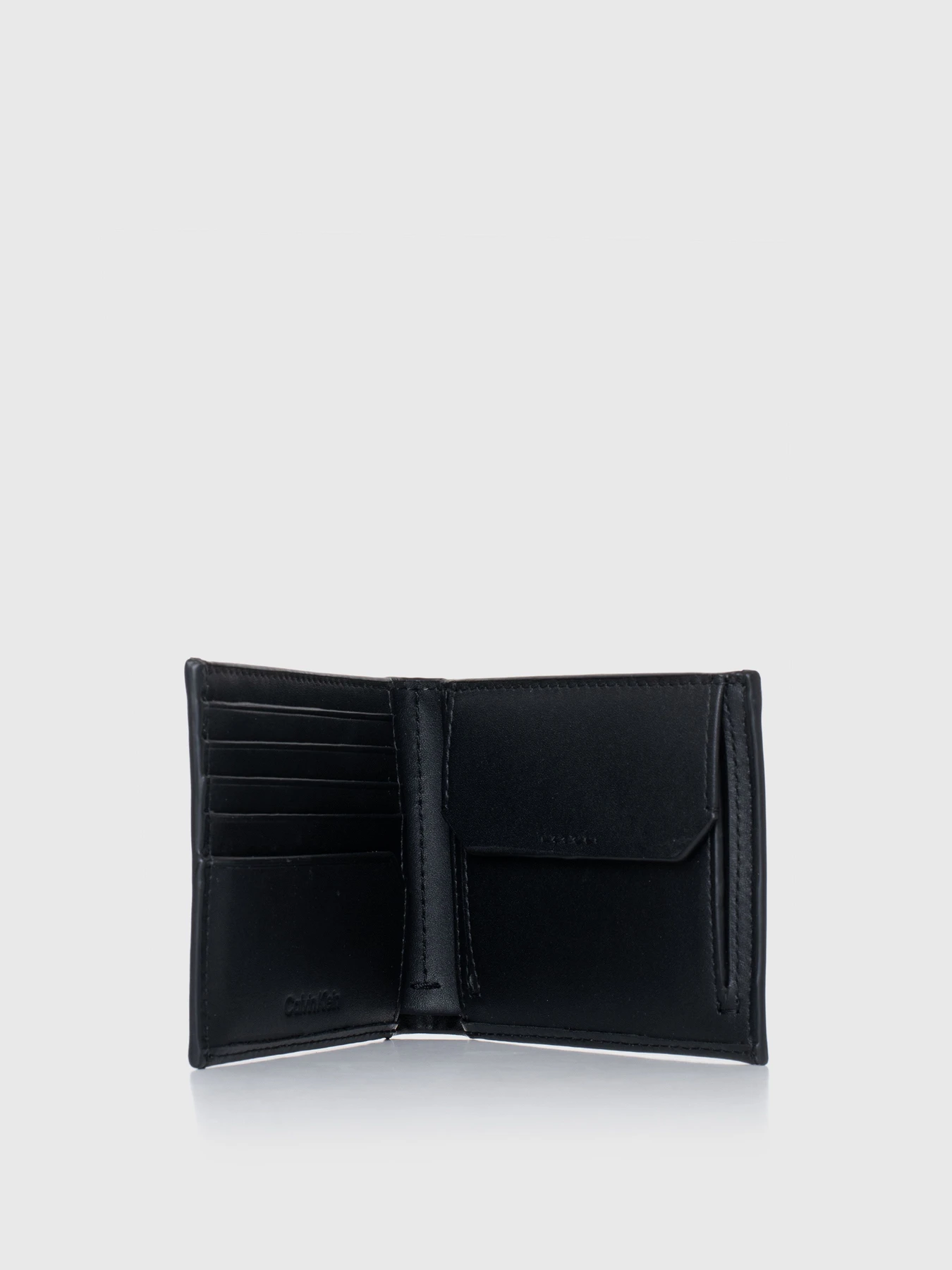 Гаманці Calvin Klein Minimal Focus Bifold 5Cc W/Coin модель K50K511276-BEH Фото