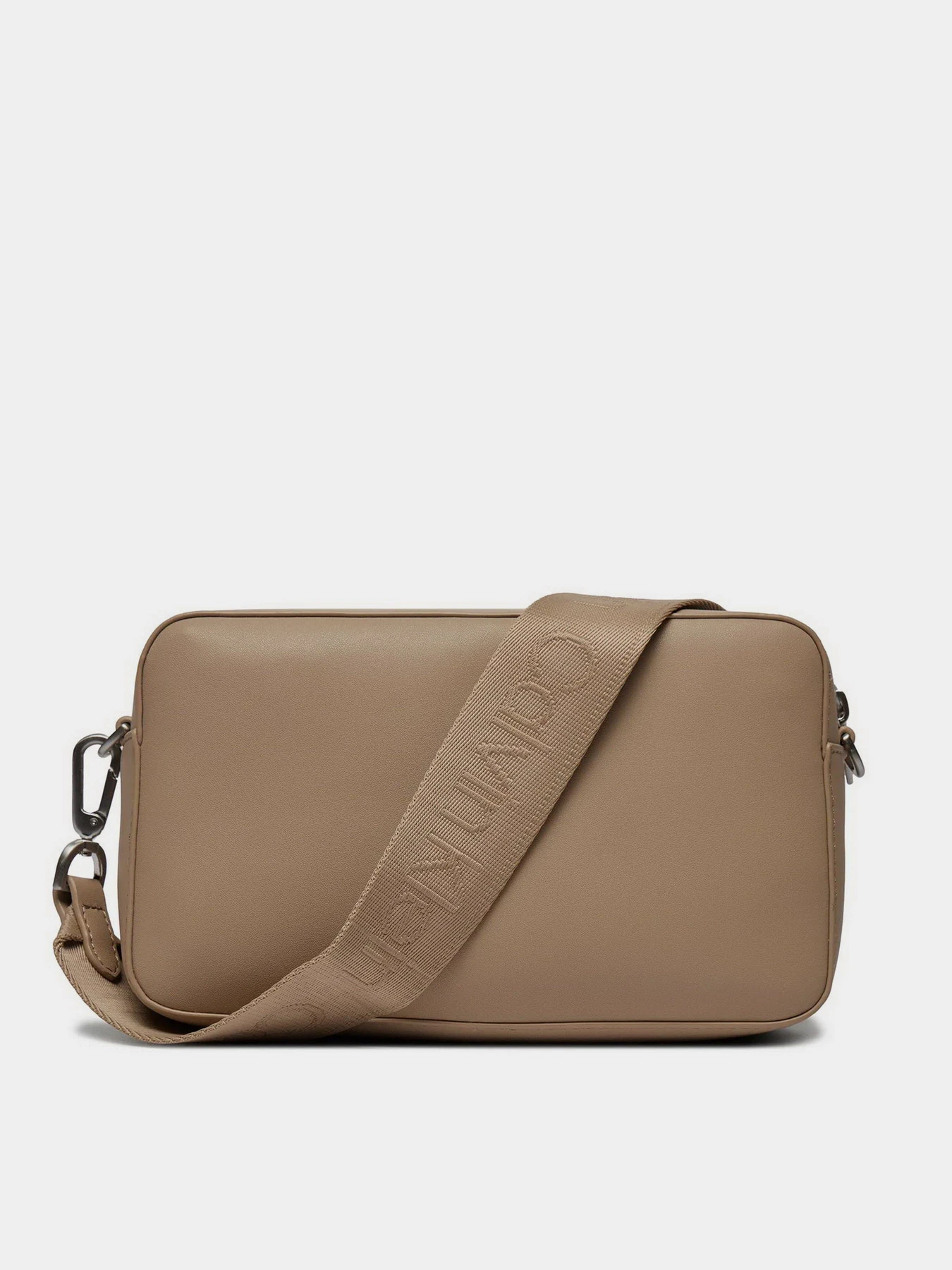 Сумки Calvin Klein Ck Must Camera Bag W/Pck модель K60K608410-PFA Фото