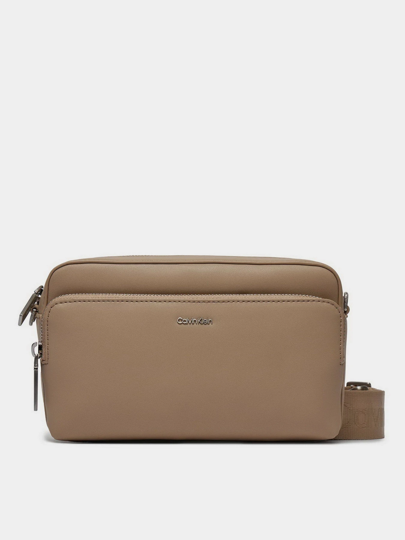 Сумки Calvin Klein Ck Must Camera Bag W/Pck модель K60K608410-PFA Фото