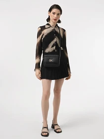 Сумки Calvin Klein Re-Lock Camera Bag W/Flap модель K60K611083-BEH Фото