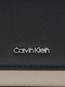 Сумки Calvin Klein Ck Must Shoulder Bag_Canvas модель K60K611353-PC4 Фото