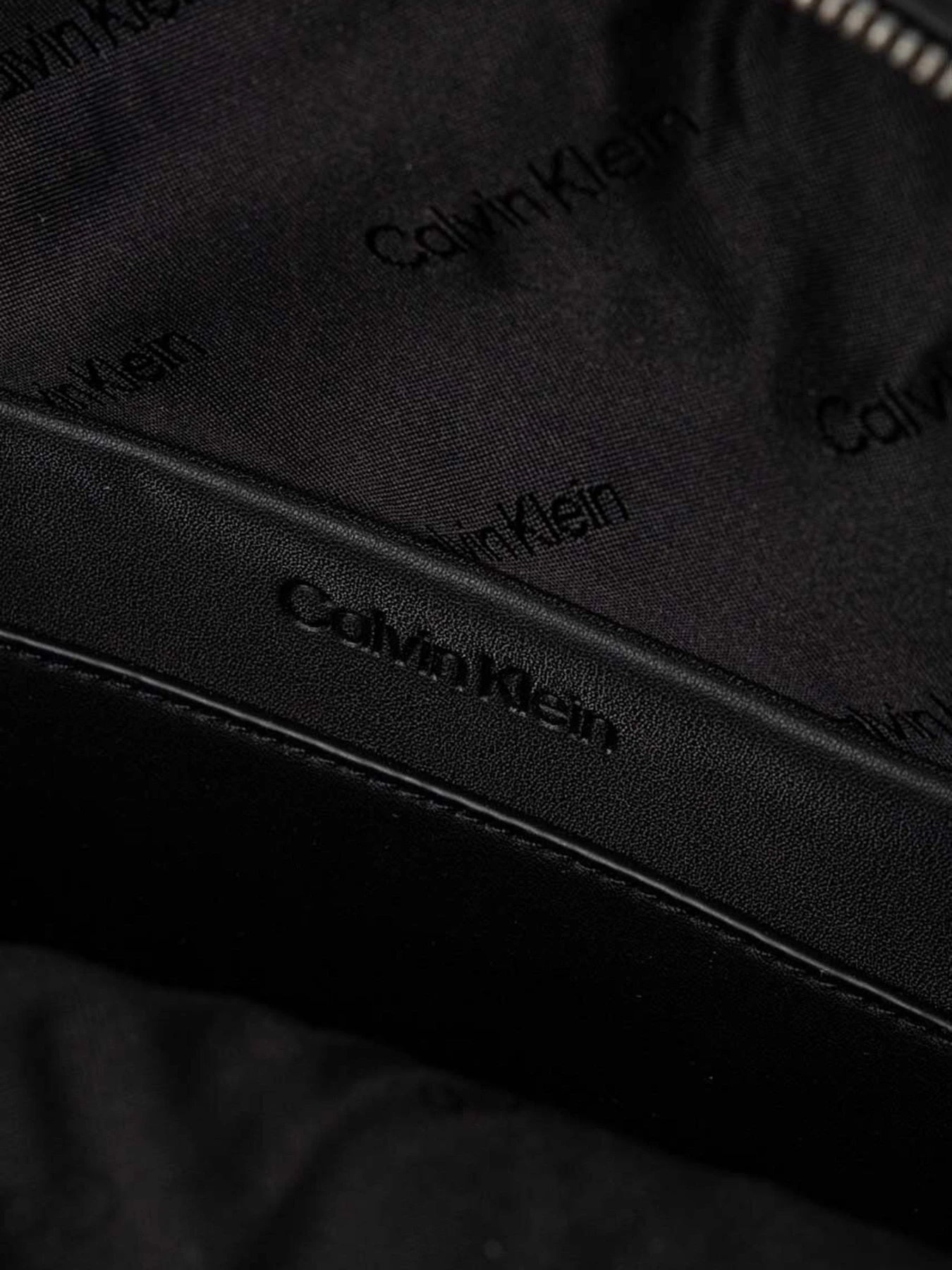 Рюкзаки Calvin Klein Ck Must Dome Backpack модель K60K611363-BEH Рюкзаки Calvin Klein Ck Must Dome Backpack модель K60K611363-BEH Фото