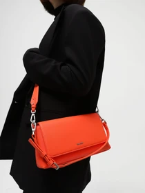 Сумки Calvin Klein Ck Must Shoulder Bag модель K60K611364-SA3 Фото