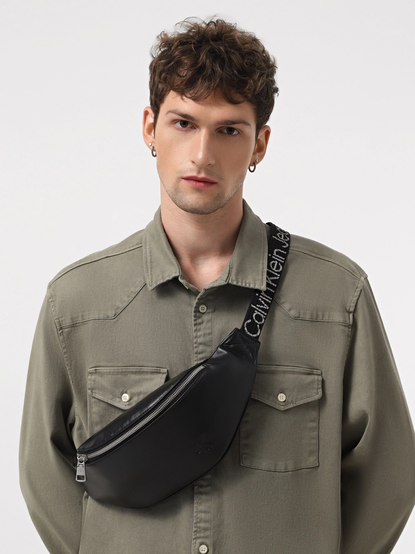 Сумки Calvin Klein Ultralight Waistbag 38 Pu модель K50K511491-BEH Сумки Calvin Klein Ultralight Waistbag 38 Pu модель K50K511491-BEH Фото