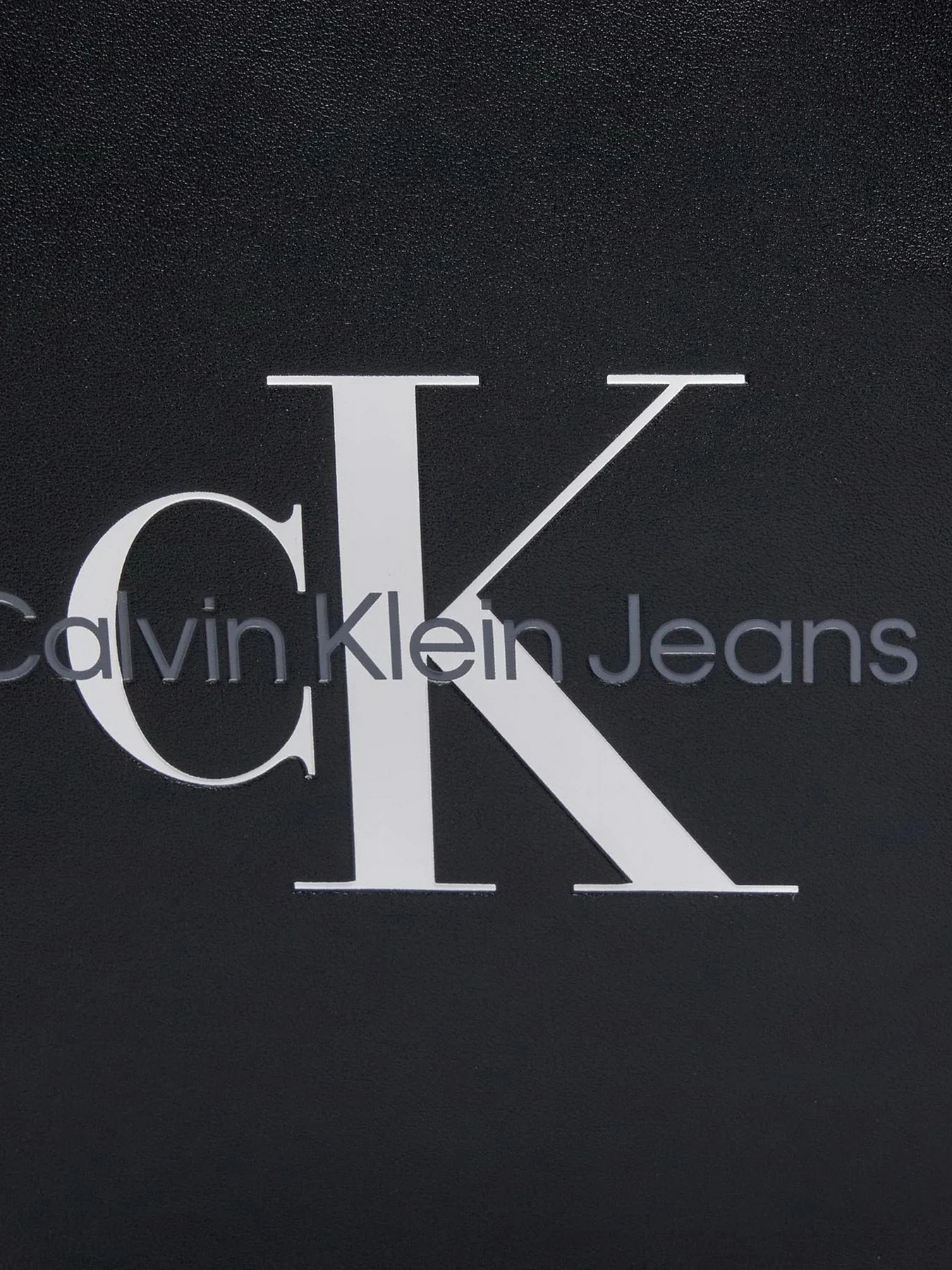 Сумки Calvin Klein Monogram Soft Reporter18 модель K50K511523-BEH Фото