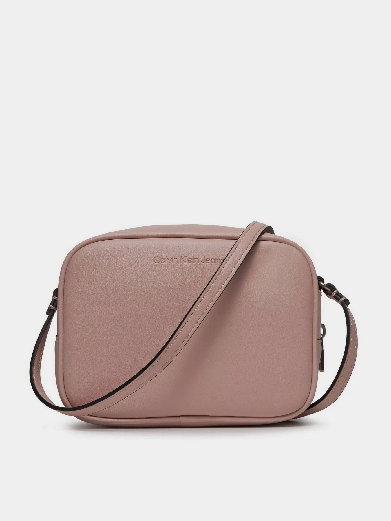 Сумки Calvin Klein Sculpted Camera Bag18 Mono модель K60K610275-TFT Сумки Calvin Klein Sculpted Camera Bag18 Mono модель K60K610275-TFT Фото