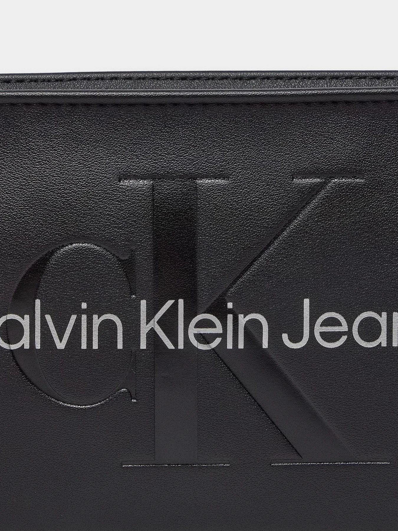 Сумки Calvin Klein Sculpted Shoulder Pouch25 Mono модель K60K610679-0GL Фото