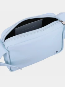 Сумки Calvin Klein Block Sq Camerabag21 Pu модель K60K611468-CYR Фото