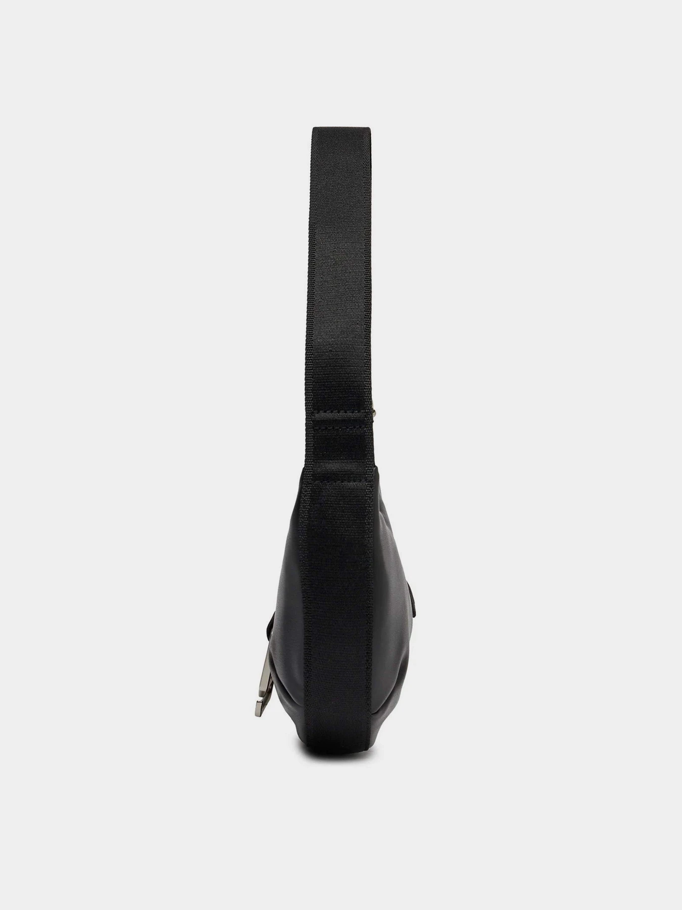 Сумки Calvin Klein Off Duty Crescent Bag22 модель K60K611476-BEH Сумки Calvin Klein Off Duty Crescent Bag22 модель K60K611476-BEH Фото