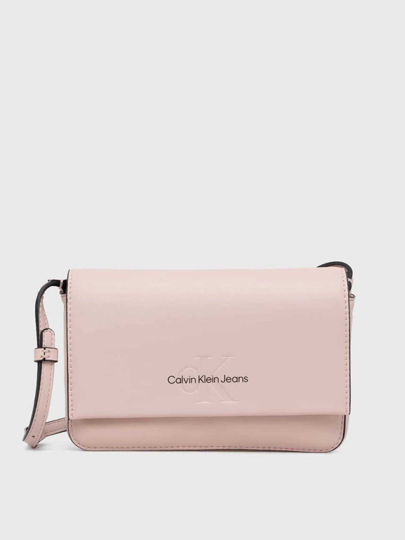 Кошельки Calvin Klein Sculpted Wallet Ph Cb19 Mono модель K60K611543-TFT Кошельки Calvin Klein Sculpted Wallet Ph Cb19 Mono модель K60K611543-TFT Фото