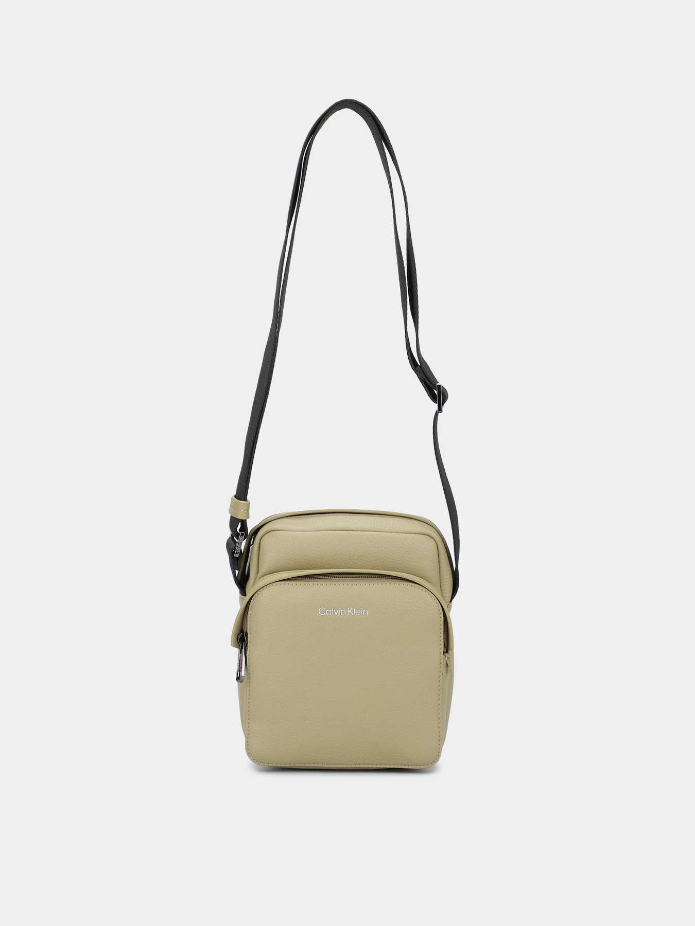 Сумки Calvin Klein Ck Must Reporter S модель K50K511606-MSS Сумки Calvin Klein Ck Must Reporter S модель K50K511606-MSS Фото