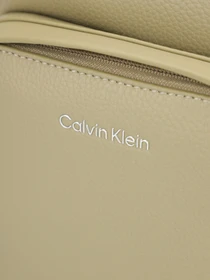 Сумки Calvin Klein Ck Must Reporter S модель K50K511606-MSS Фото