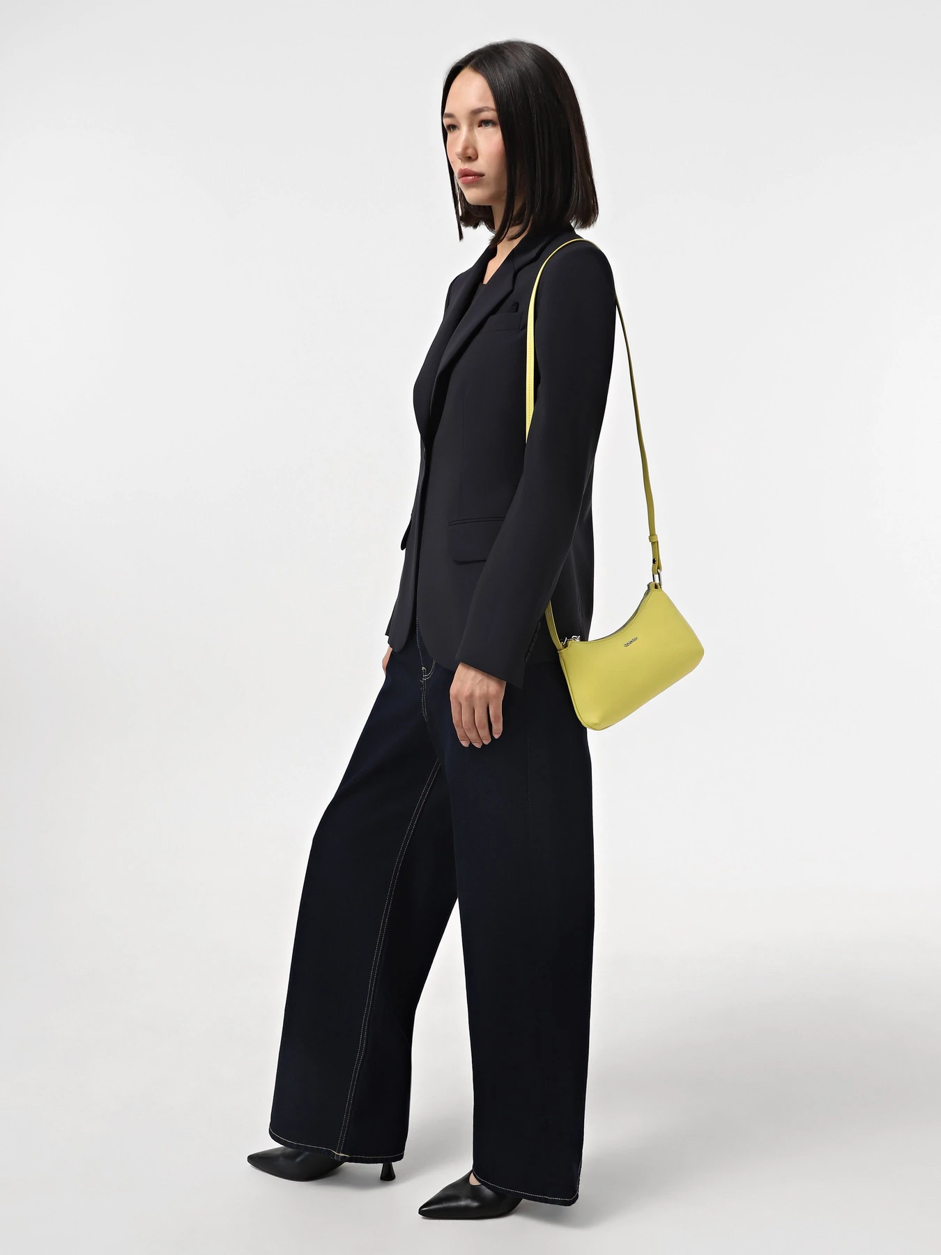Сумки Calvin Klein Emma модель K60K611681-LAF Сумки Calvin Klein Emma модель K60K611681-LAF Фото