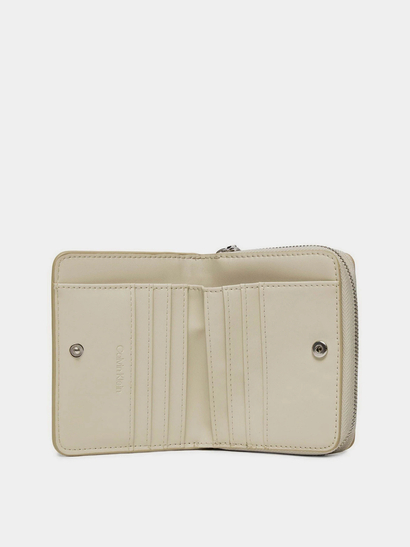 Гаманці Calvin Klein Ck Must Md Z/A Wallet Epi Mono модель K60K611932-PEA Гаманці Calvin Klein Ck Must Md Z/A Wallet Epi Mono модель K60K611932-PEA Фото
