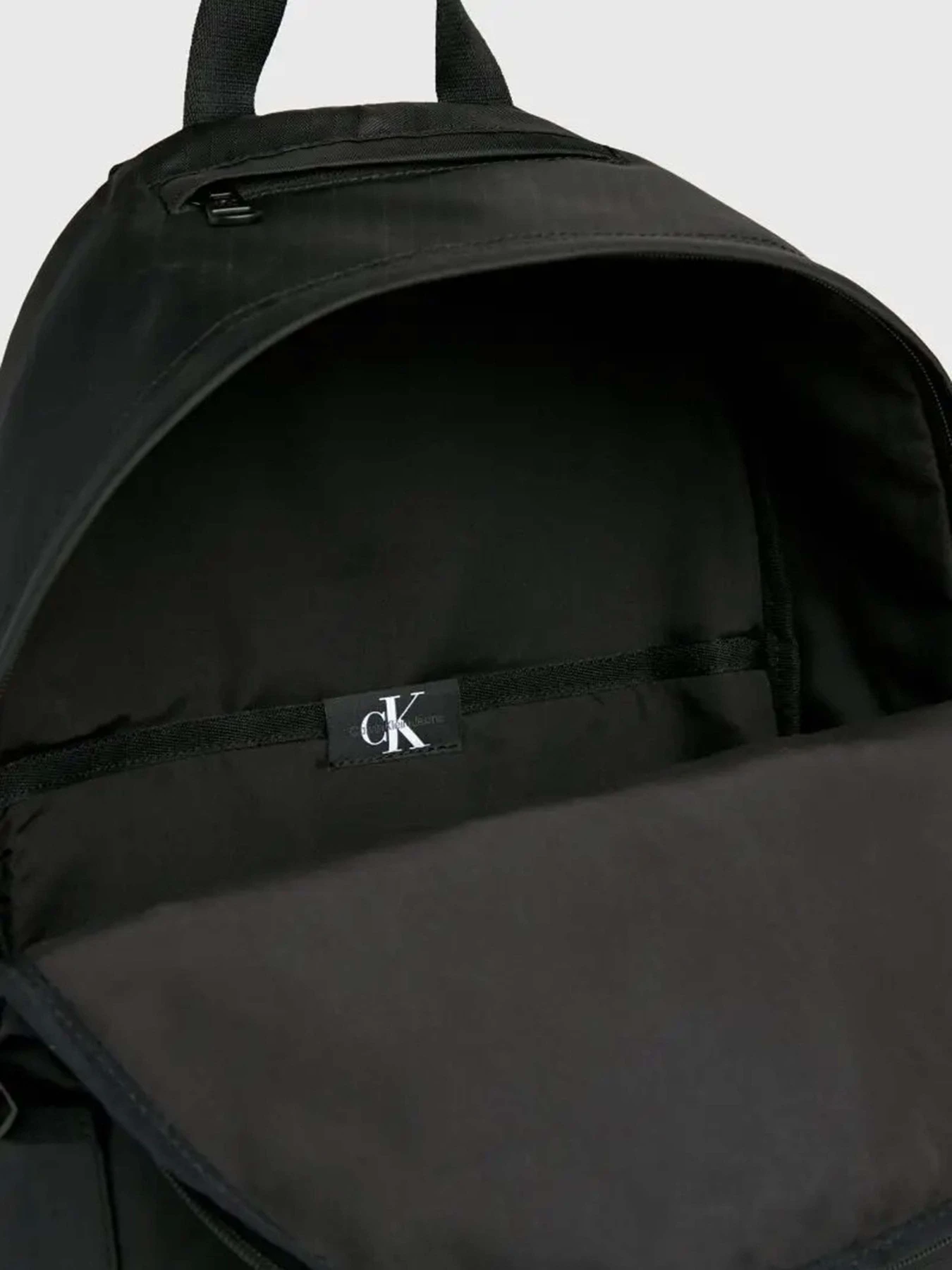 Рюкзаки Calvin Klein Metaforms Rounded Bp44 модель K50K511770-BEH Фото