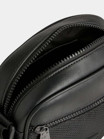 Сумки Calvin Klein Tagged Square Camera Bag18 модель K50K511779-BEH Фото