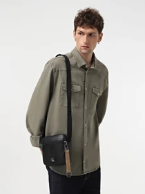 Сумки Calvin Klein Tagged Square Camera Bag18 модель K50K511779-BEH Фото