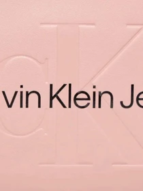Сумки Calvin Klein Sculpted Shoulder Pouch25 Mono модель K60K610679-TFT Фото