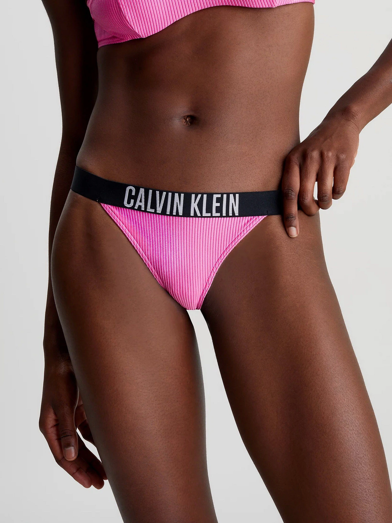 Одежда для пляжа Calvin Klein Underwear Intense Power Rib модель KW0KW02392-TOZ Одежда для пляжа Calvin Klein Underwear Intense Power Rib модель KW0KW02392-TOZ Фото