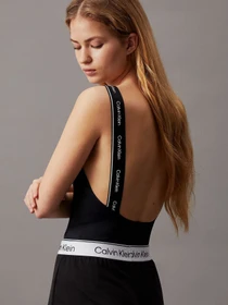 Шорты Calvin Klein Underwear Meta Legacy модель KW0KW02477-BEH Фото